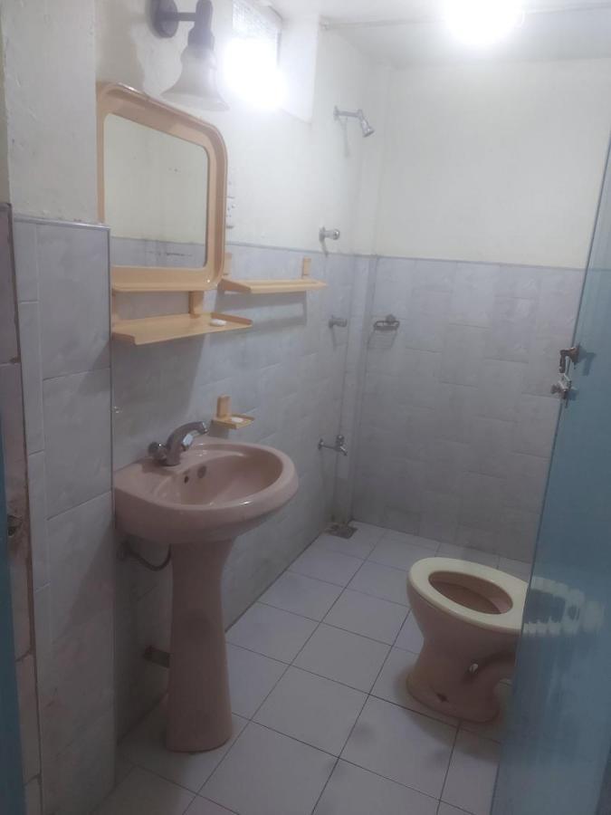Hotel Shalini Anurâdhapura Extérieur photo